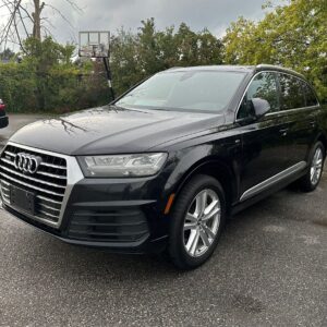 Rent a Audi Q7 2018 in Tirana